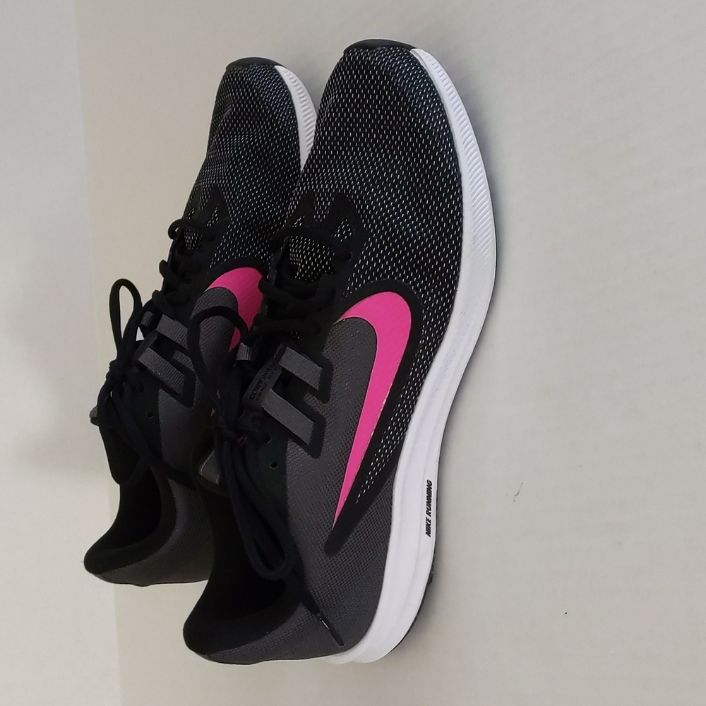 Nike Downshifter Running Sneaker 10 Black Pink